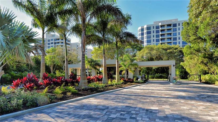 Picture of 1211 Gulf Of Mexico Drive Unit 207, Longboat Key FL 34228