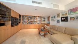 Picture of 1211 Gulf Of Mexico Drive Unit 207, Longboat Key, FL 34228