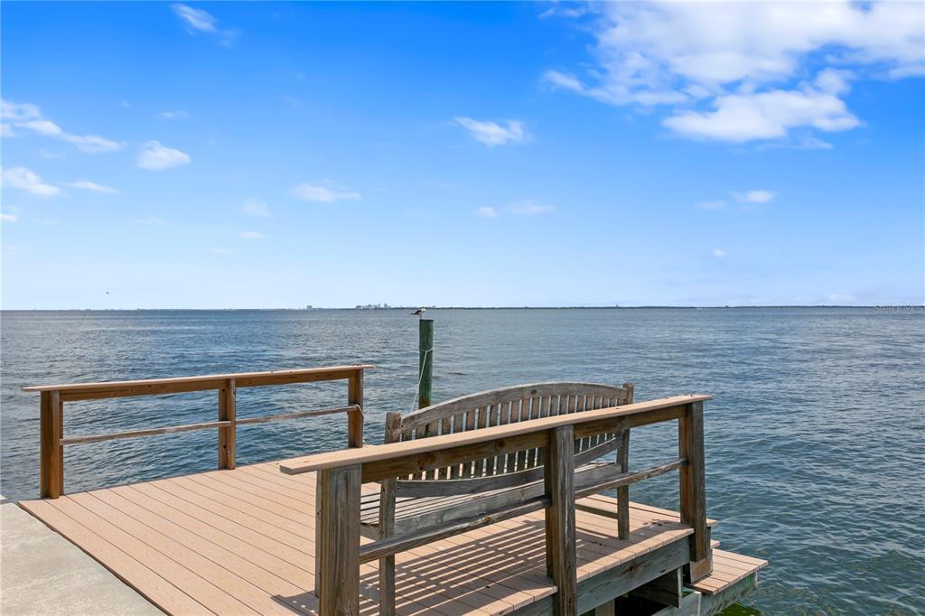 Picture of 2090 Iowa Avenue Ne, St Petersburg, FL 33703