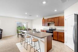 Picture of 2024 Griffin Oaks Way, Tavares, FL 32778