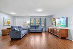 Picture of 6929 Arbor Oaks Circle, Bradenton, FL 34209