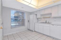 Picture of 1321 N Mcmullen Booth Road Unit 1321, Clearwater, FL 33759
