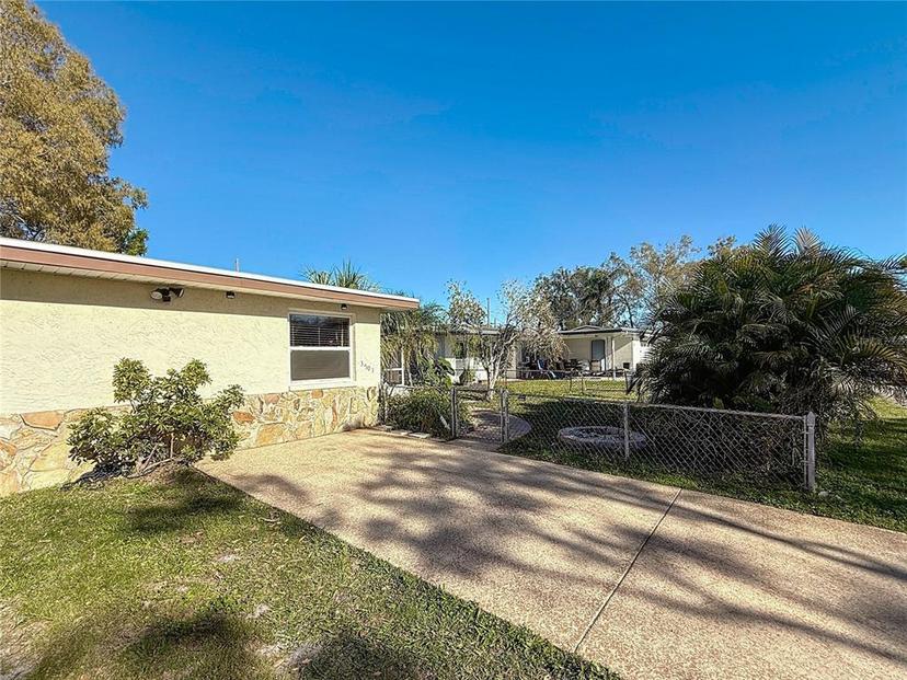 Picture of 3501 Beechwood Terrace N, Pinellas Park FL 33781