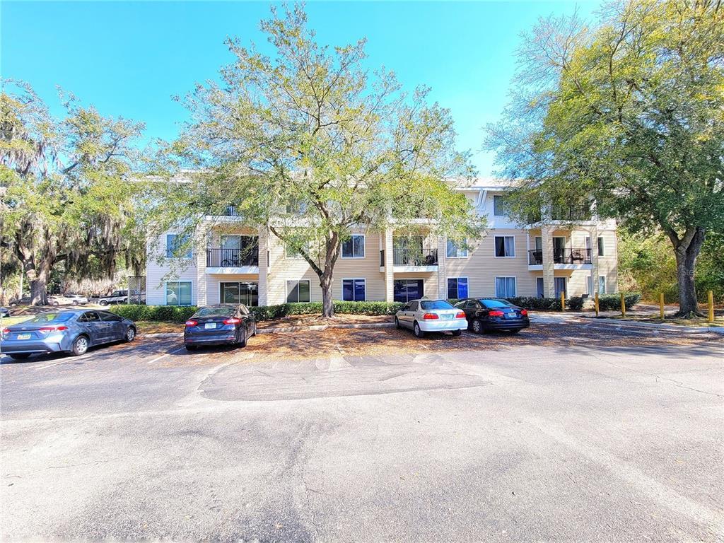 Picture of 3921 SW 34Th Street Unit 105, Gainesville, FL 32608