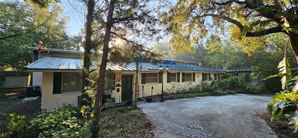 Picture of 17932 Wendy Sue Avenue, Hudson, FL 34667