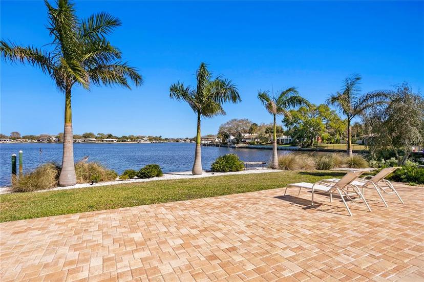 Picture of 3399 Maple Street Ne, St Petersburg FL 33704