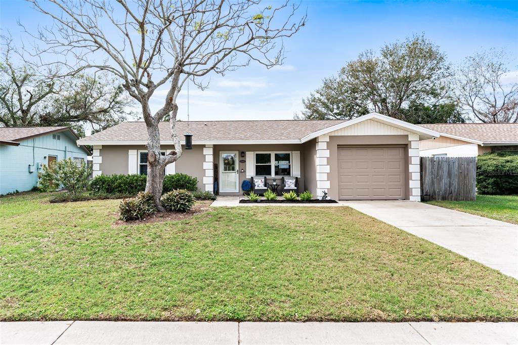 Picture of 12162 Aurora Court, Largo, FL 33774