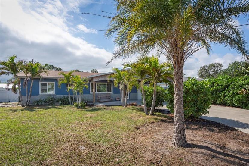 Picture of 10754 111Th Place N, Largo FL 33778