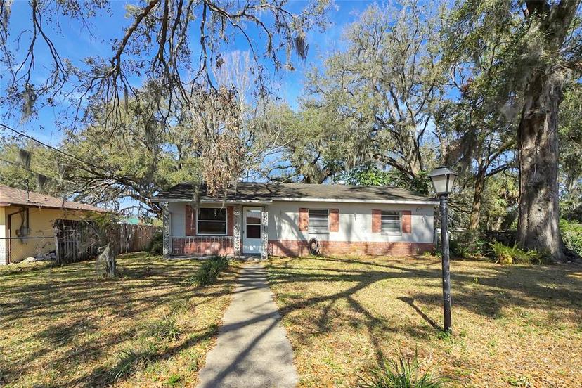 Picture of 6213 Highland Avenue, Leesburg FL 34748