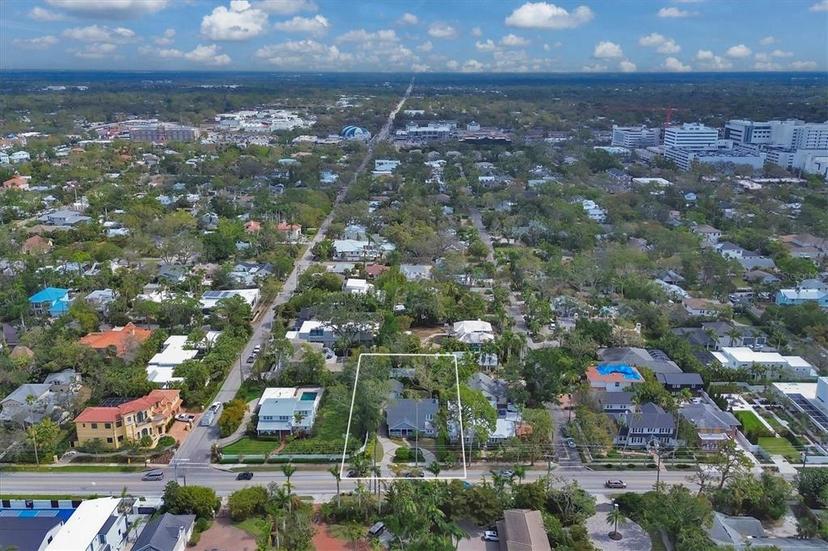Picture of 1231 S Orange Avenue, Sarasota FL 34239