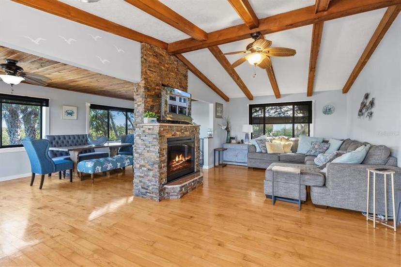 Picture of 605 N Lake Circle, Crystal River FL 34429