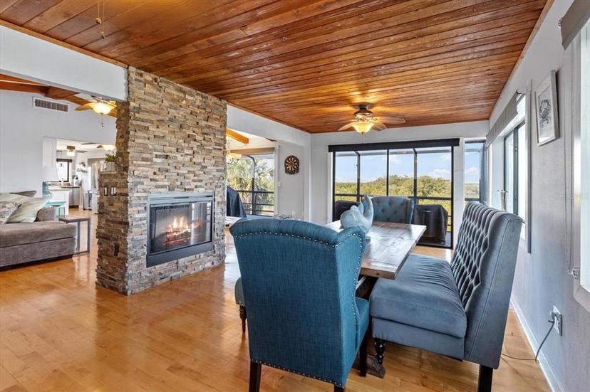 Picture of 605 N Lake Circle, Crystal River FL 34429