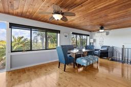 Picture of 605 N Lake Circle, Crystal River, FL 34429