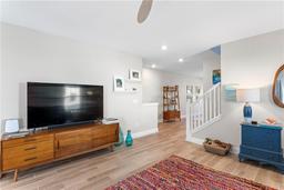 Picture of 5351 Bridge Street Unit 41, Tampa, FL 33611