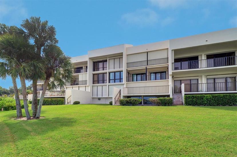 Picture of 50 Coe Road Unit 223, Belleair FL 33756