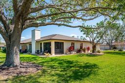 Picture of 3641 Gleneagle Drive Unit 12D, Sarasota, FL 34238