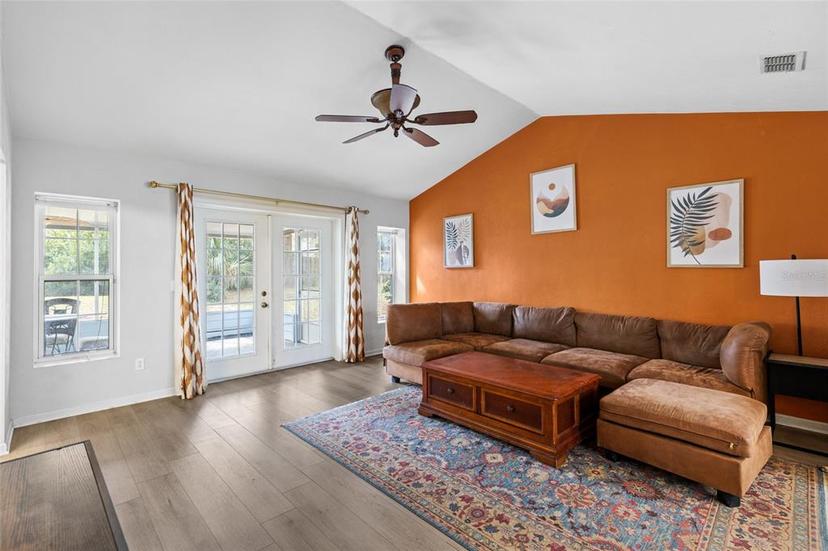 Picture of 6300 Ave D, Mc Intosh FL 32664