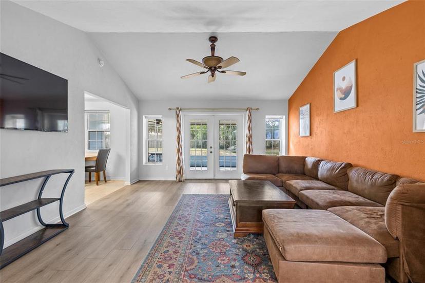 Picture of 6300 Ave D, Mc Intosh FL 32664