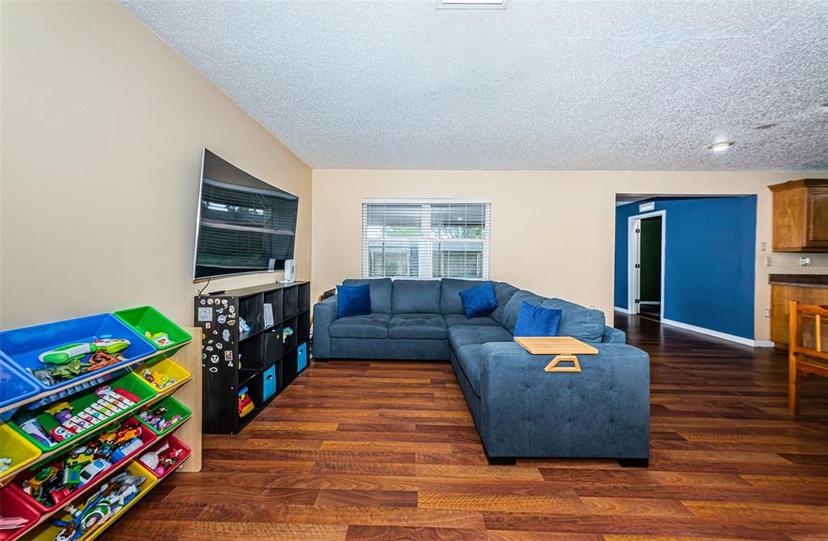 Picture of 6445 109Th Avenue N, Pinellas Park FL 33782