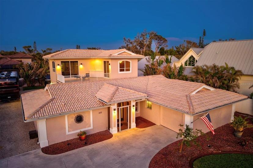 Picture of 632 Valencia Road, Venice FL 34285