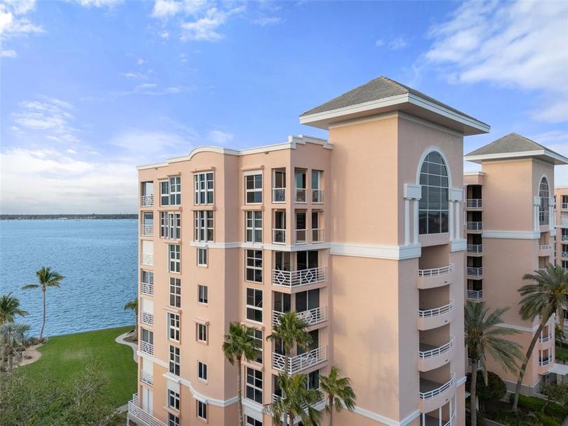 Picture of 4951 Bacopa Lane S Unit 801, St Petersburg FL 33715