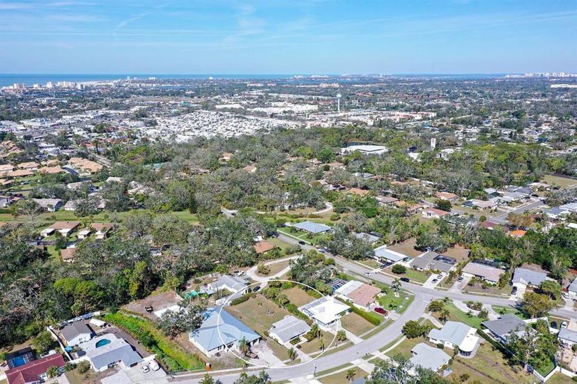 Picture of 2406 Breakwater Circle, Sarasota FL 34231