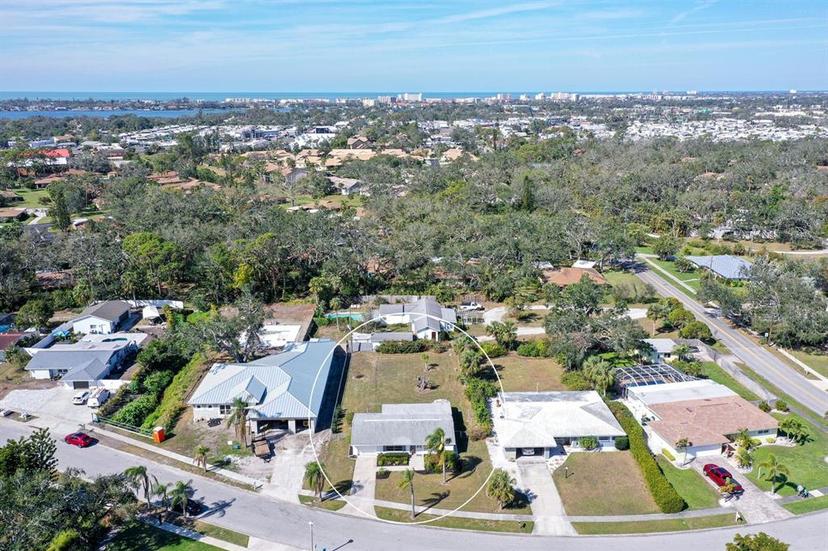 Picture of 2406 Breakwater Circle, Sarasota FL 34231