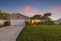 Picture of 1472 47Th Avenue Ne, St Petersburg, FL 33703
