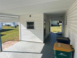 Picture of 1129 Elkhart Circle, Tavares, FL 32778