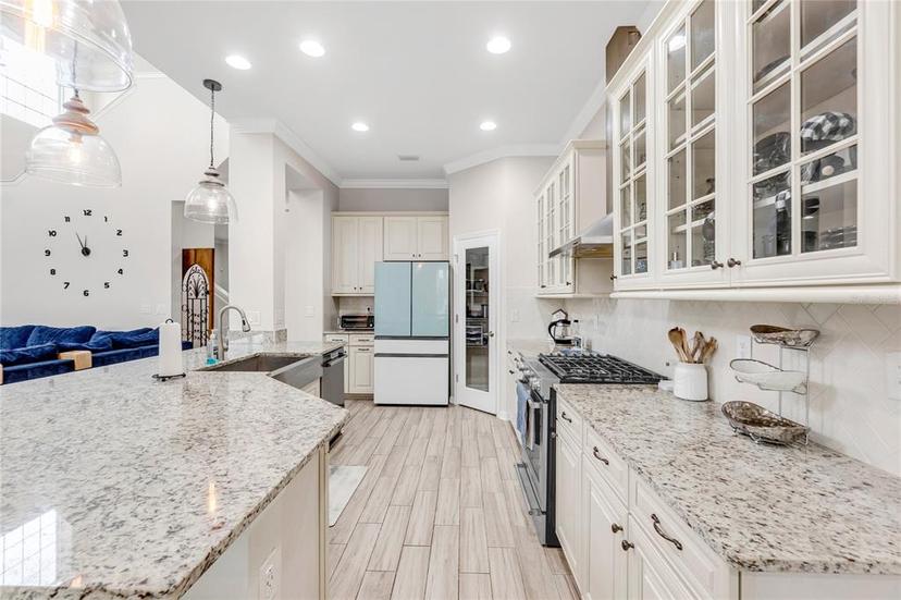 Picture of 5119 Admiral Pointe Drive, Apollo Beach FL 33572