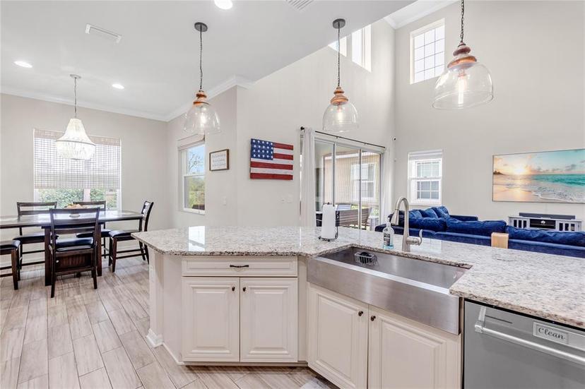 Picture of 5119 Admiral Pointe Drive, Apollo Beach FL 33572