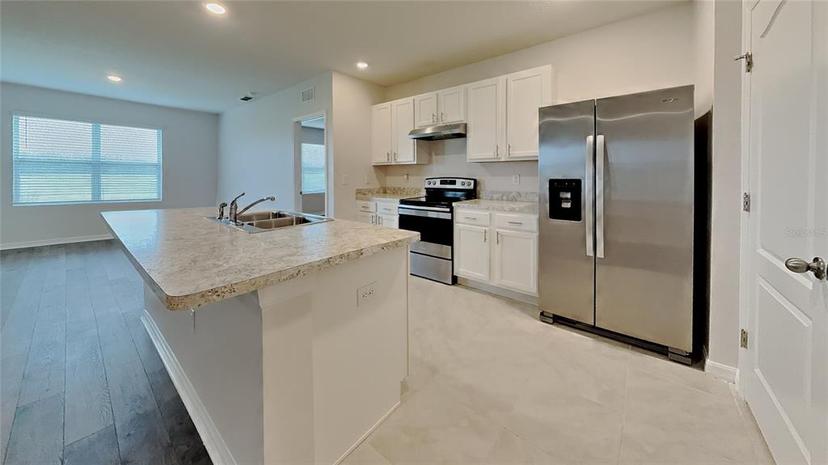 Picture of 1040 Cambridge Drive, Winter Haven FL 33881