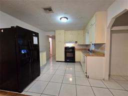 Picture of 5439 County Road 579, Seffner, FL 33584