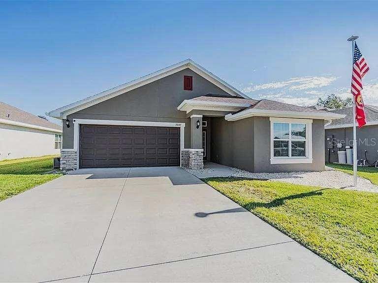 Picture of 38189 Countryside Place, Dade City FL 33525