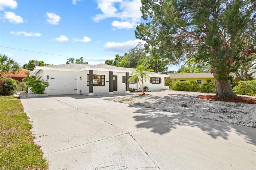 Picture of 1154 64Th Avenue S, St Petersburg FL 33705