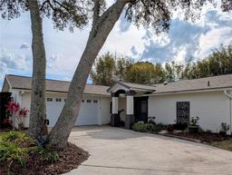 Picture of 32 Fallen Oak Lane, Palm Coast, FL 32137