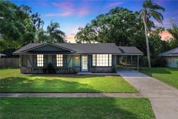 Picture of 457 NE Camelot Drive, Port St Lucie, FL 34983
