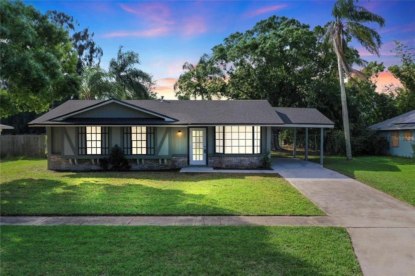 Picture of 457 NE Camelot Drive, Port St Lucie FL 34983