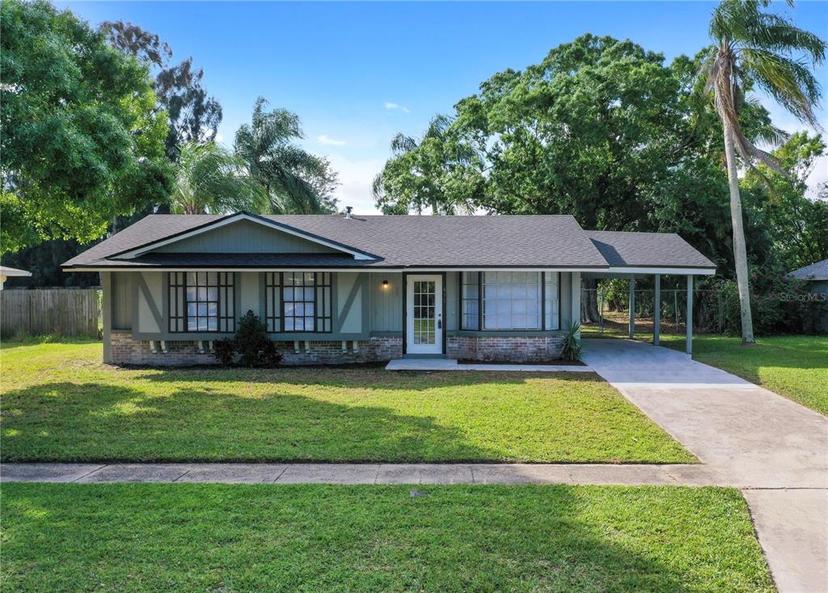 Picture of 457 NE Camelot Drive, Port St Lucie FL 34983