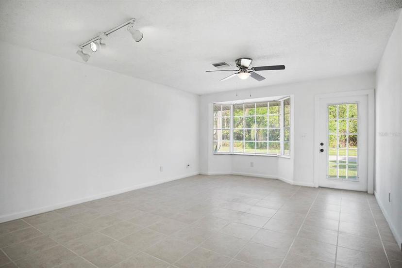 Picture of 457 NE Camelot Drive, Port St Lucie FL 34983
