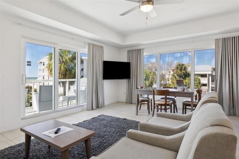Picture of 24 Avalon Street Unit 309, Clearwater Beach FL 33767