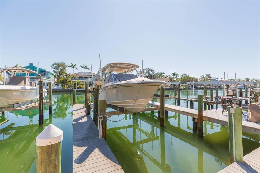 Picture of 903 Pinellas Bayway S Unit 102, St Petersburg FL 33715