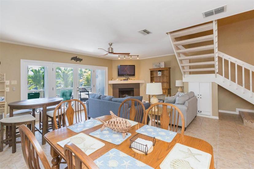 Picture of 903 Pinellas Bayway S Unit 102, St Petersburg FL 33715