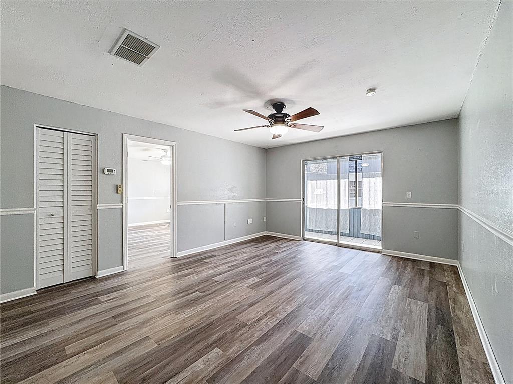 Picture of 5509 Fountain Lake Circle Unit C204, Bradenton, FL 34207