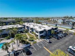 Picture of 5509 Fountain Lake Circle Unit C204, Bradenton, FL 34207