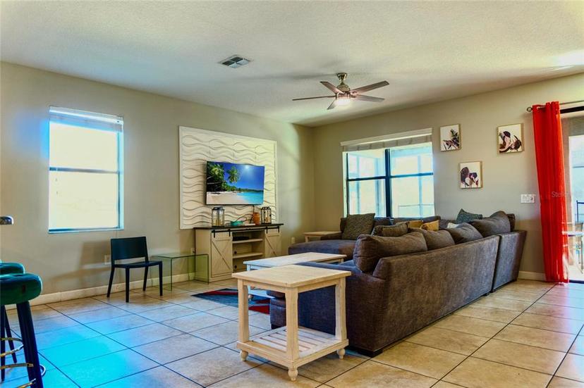 Picture of 9156 Wedge Drive, Davenport FL 33896