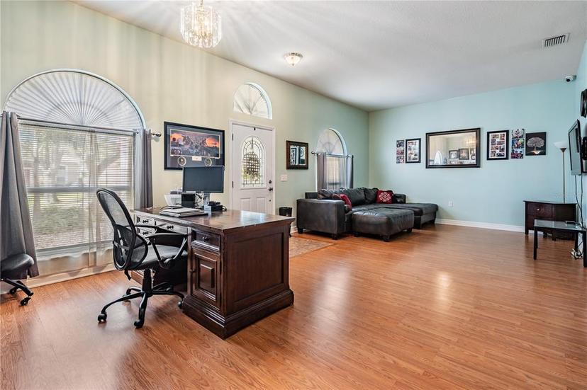 Picture of 4613 Portobello Circle, Valrico FL 33596