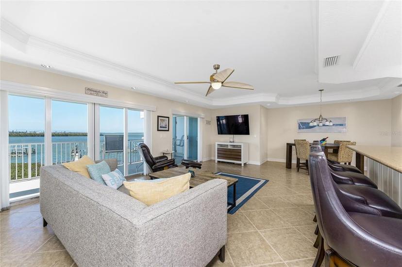 Picture of 1410 Beach Road Unit 201, Englewood FL 34223