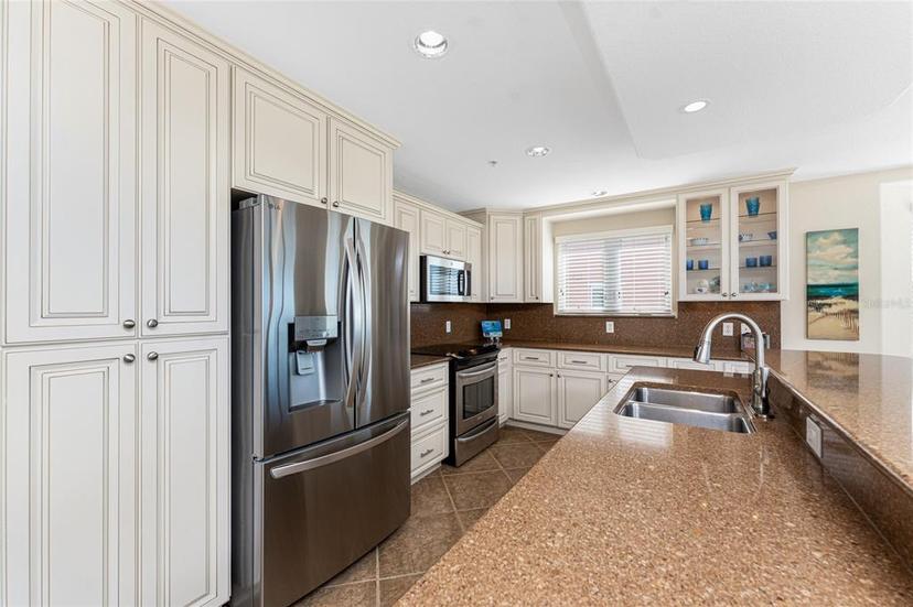 Picture of 1410 Beach Road Unit 201, Englewood FL 34223