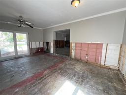 Picture of 1501 Delaware Avenue Ne, St Petersburg, FL 33703